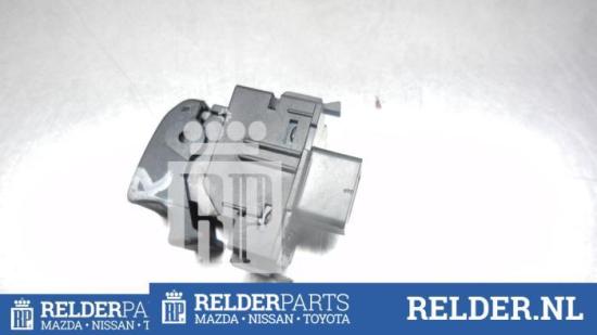 Schalter für Fensterheber Toyota Corolla Liftback E12 Bild Schalter für Fensterheber Toyota Corolla Liftback E12