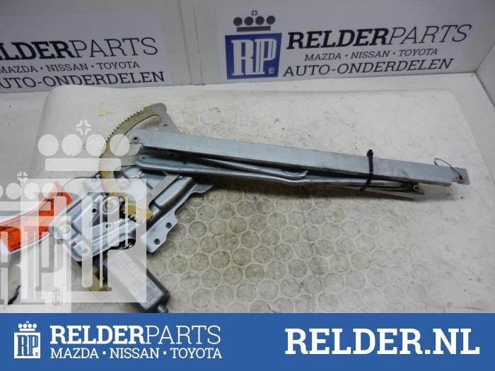 Fensterheber rechts vorne Toyota Yaris P1 0130822017 Bild Fensterheber rechts vorne Toyota Yaris P1 0130822017