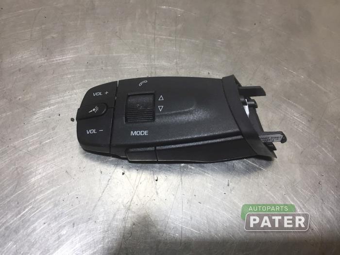 Radio Bedienschalter Seat Ibiza IV SportCoupe 6J 6J0959441A Bild Radio Bedienschalter Seat Ibiza IV SportCoupe 6J 6J0959441A