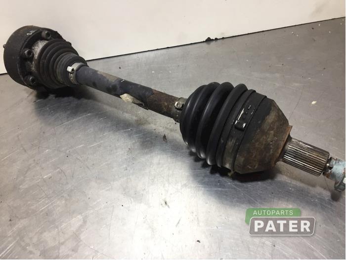 Antriebswelle links vorne Seat Ibiza IV SportCoupe 6J 6R0407761A Bild Antriebswelle links vorne Seat Ibiza IV SportCoupe 6J 6R0407761A