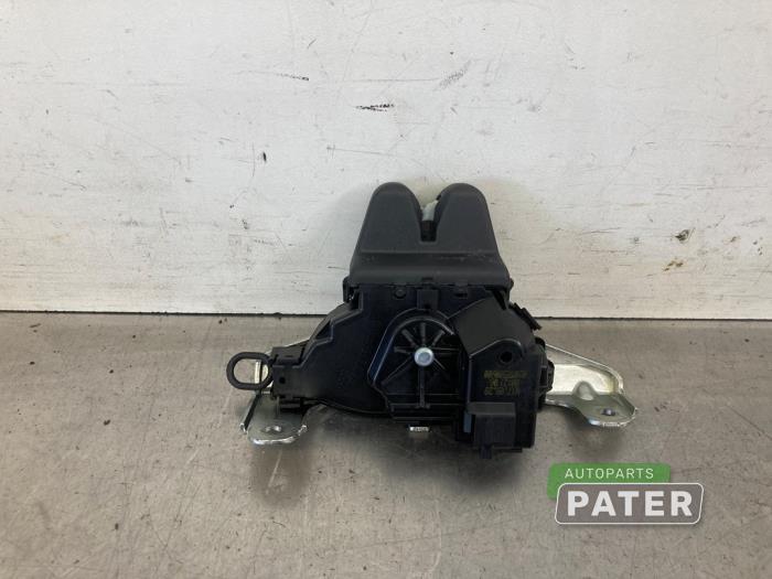 Klappenschlosszug Mercedes-Benz CLA C118 A2057500600
