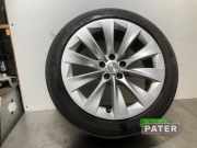 Reifen auf Stahlfelge Tesla Model X 5YJX 1027244