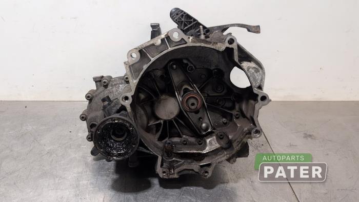 Schaltgetriebe VW Polo V 6R, 6C 02T301103