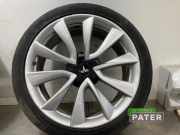 Reifen auf Stahlfelge Tesla Model 3 5YJ3 104422400B