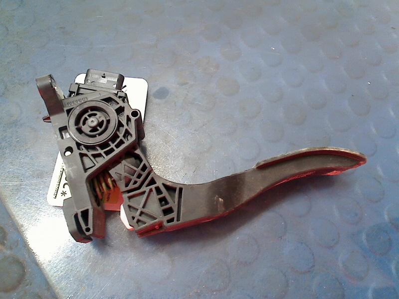 Elektrische Gaspedal A9073010200 Mercedes-Benz Vito (447.6) Van 2.2 116 CDI 16V (OM651.950) 2019-06