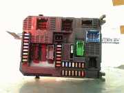 Sicherungskasten E1064159 Peugeot 2008 (CU) Großraumlimousine 1.2 12V e-THP PureTech 110 (EB2DT(HNZ)) 2015-04