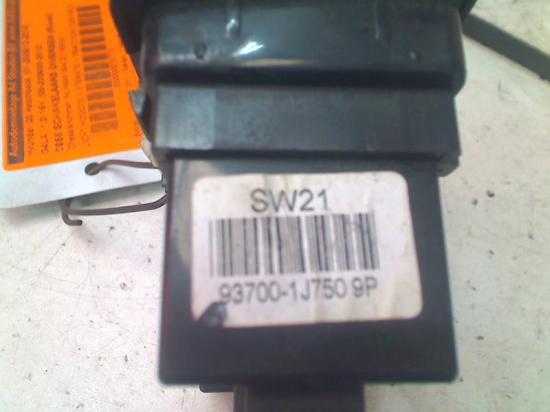Schalter Verscheidenes 937001J7509P Hyundai i20 Schrägheck 1.2i 16V (G4LA) 2012-03 Bild Schalter Verscheidenes 937001J7509P Hyundai i20 Schrägheck 1.2i 16V (G4LA) 2012-03