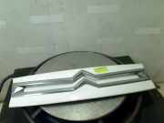 Grill Citroën Berlingo Van 1.6 Hdi 75 16V Phase 1 (DV6BUTED4(9HT)) 2011-08