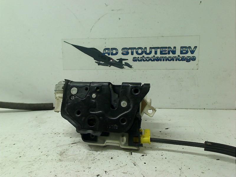 Türschloss Links 8J1837015D Audi A1 (8X1/8XK) Schrägheck 3-drs 1.4 TFSI 16V 122 (CAXA) 2012-01 Bild Türschloss Links 8J1837015D Audi A1 (8X1/8XK) Schrägheck 3-drs 1.4 TFSI 16V 122 (CAXA) 2012-01