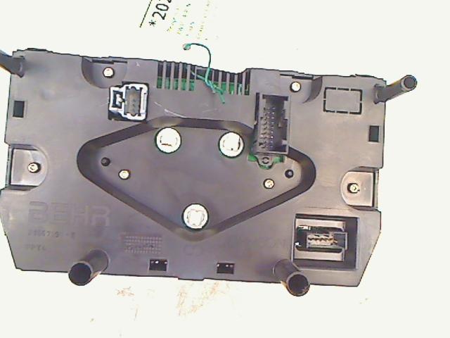 Bedienung Klimaanlage 9643091XT Peugeot 307 CC (3B) Cabrio 2.0 16V (EW10J4(RFN)) 2004-05 Bild Bedienung Klimaanlage 9643091XT Peugeot 307 CC (3B) Cabrio 2.0 16V (EW10J4(RFN)) 2004-05