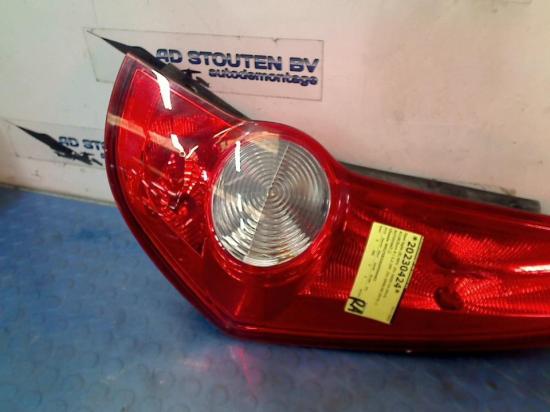 Rücklicht Rechts 89071614 Opel Agila (B) Großraumlimousine 1.2 16V (K12B(Euro 4) 2010-09 Bild Rücklicht Rechts 89071614 Opel Agila (B) Großraumlimousine 1.2 16V (K12B(Euro 4) 2010-09