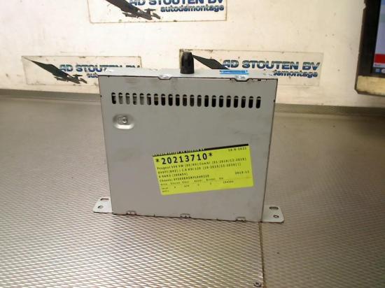 Cd-Player 980772908002 Peugeot 508 SW (8E/8U) Kombi 1.6 BlueHDI 120 (DV6FC(BHZ)) 2015-12 Bild Cd-Player 980772908002 Peugeot 508 SW (8E/8U) Kombi 1.6 BlueHDI 120 (DV6FC(BHZ)) 2015-12