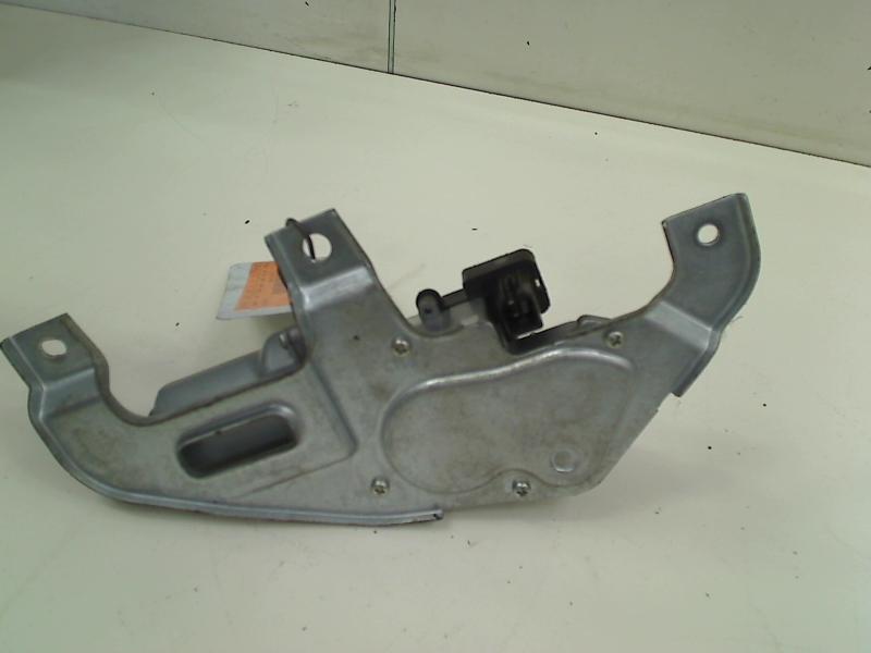 Scheibenwischermotor Hinten Opel Agila (B) Gro?raumlimousine 1.2 16V (K12B(Euro 4) 2008-08 Bild Scheibenwischermotor Hinten Opel Agila (B) Gro?raumlimousine 1.2 16V (K12B(Euro 4) 2008-08