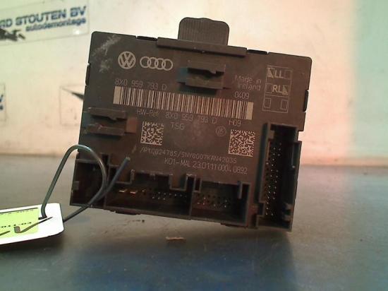 Steuergerät Zentralverriegelung LINKS VOOR 8X0959793D Audi A1 (8X1/8XK) Schrägheck 3-drs 1.2 TFSI (CBZA) 2011-03 Bild Steuergerät Zentralverriegelung LINKS VOOR 8X0959793D Audi A1 (8X1/8XK) Schrägheck 3-drs 1.2 TFSI (CBZA) 2011-03