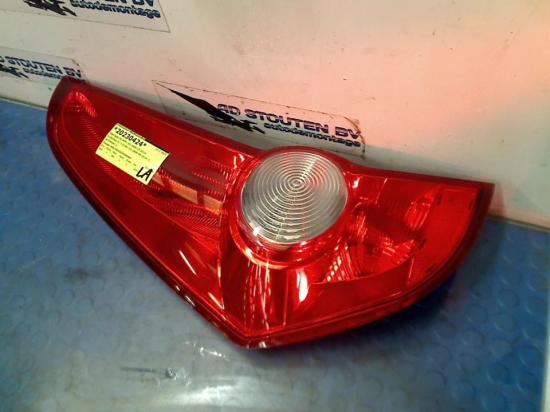Rücklicht Links 3560452K10 Opel Agila (B) Großraumlimousine 1.2 16V (K12B(Euro 4) 2010-09 Bild Rücklicht Links 3560452K10 Opel Agila (B) Großraumlimousine 1.2 16V (K12B(Euro 4) 2010-09