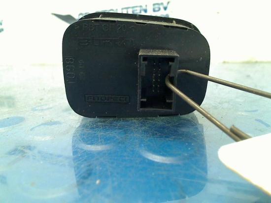 Paniklichtschalter Citroën Nemo (AA) Van 1.4 HDi 70 (DV4TED(8HS)) 2009-07 Bild Paniklichtschalter Citroën Nemo (AA) Van 1.4 HDi 70 (DV4TED(8HS)) 2009-07