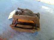 Bremssattel Links Vorne Mercedes-Benz CLA Shooting Brake (117.9) Kombi 1.6 CLA-180 16V (M270.910) 2017-07