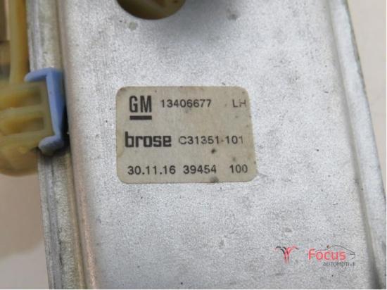 Fensterheber links hinten Opel Astra K B16 13406677 Bild Fensterheber links hinten Opel Astra K B16 13406677
