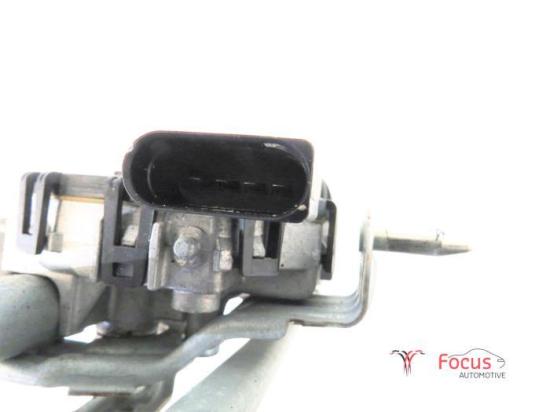 Wischermotor links Seat Ibiza IV 6J 6R1955023C Bild Wischermotor links Seat Ibiza IV 6J 6R1955023C