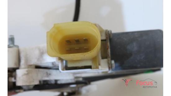 Fensterheber rechts vorne BMW 1er E87 51337138466 Bild Fensterheber rechts vorne BMW 1er E87 51337138466