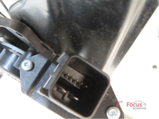 Fensterheber rechts vorne Opel Astra K B16 13406674 Bild Fensterheber rechts vorne Opel Astra K B16 13406674