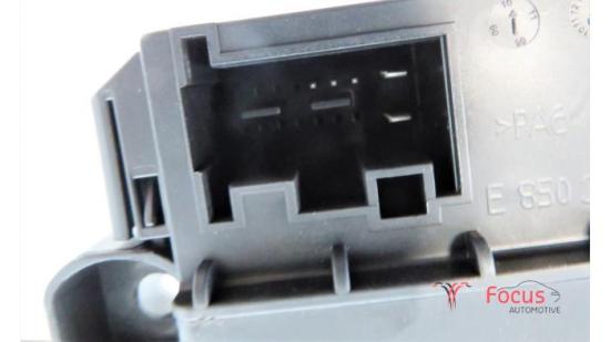 Motor Fensterheber VW Polo V 6R, 6C 0130822532 Bild Motor Fensterheber VW Polo V 6R, 6C 0130822532