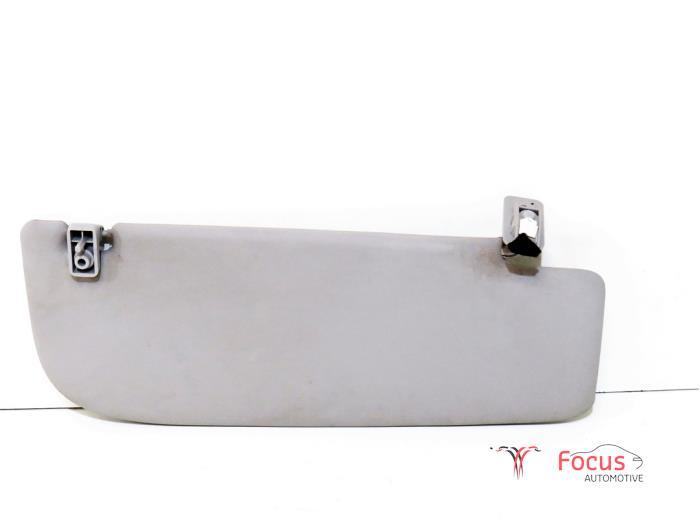 Sonnenblende rechts Citroen Nemo Kasten AA 8143ZF Bild Sonnenblende rechts Citroen Nemo Kasten AA 8143ZF