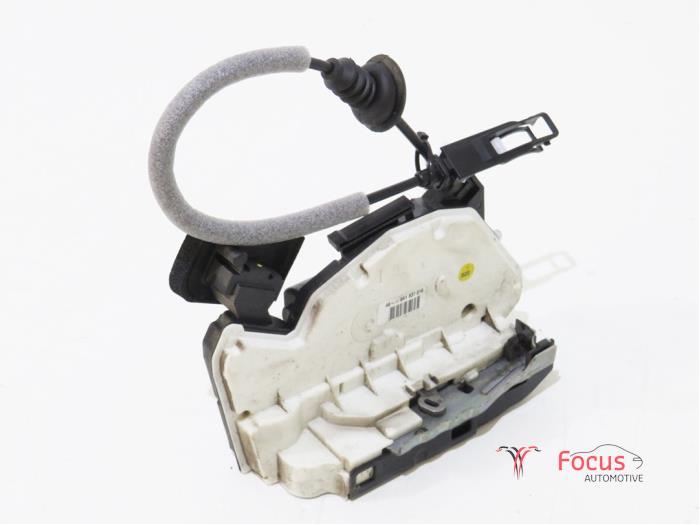 Klappenschlosszug VW Polo V 6R, 6C 5K1837016 Bild Klappenschlosszug VW Polo V 6R, 6C 5K1837016