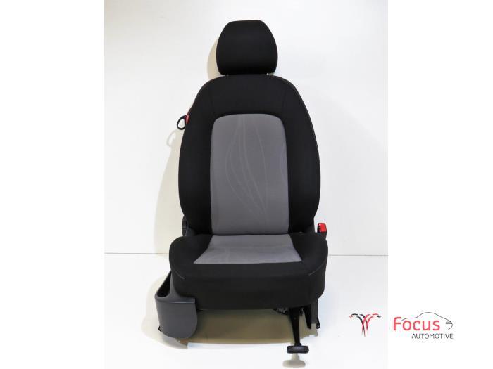 Sitz rechts Seat Ibiza IV SportCoupe 6J Bild Sitz rechts Seat Ibiza IV SportCoupe 6J