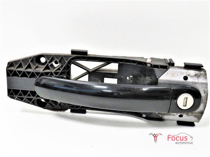 Türgriff links vorne Seat Ibiza IV ST 6J 00000 Bild Türgriff links vorne Seat Ibiza IV ST 6J 00000