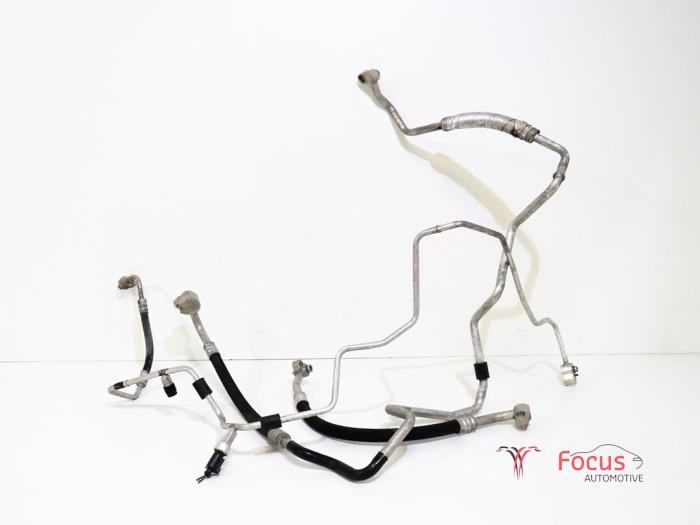Hochdruck-/Niederdruckleitung für Klimaanlage VW Polo V 6R, 6C 6R1820741N Bild Hochdruck-/Niederdruckleitung für Klimaanlage VW Polo V 6R, 6C 6R1820741N