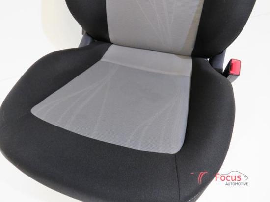 Sitz rechts Seat Ibiza IV SportCoupe 6J Bild Sitz rechts Seat Ibiza IV SportCoupe 6J