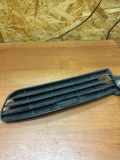 Gitter vorne unten AUDI A6 Avant (4A, C4) 2.5 TDI 12069