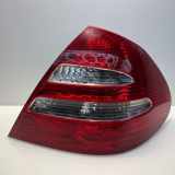 Lampenträger Heckleuchte rechts Mercedes-Benz E-Klasse (W211) A2118200464