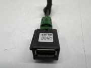 USB AUDI A4 (8W2, B9) 2.0 TFSI 5Q0035726