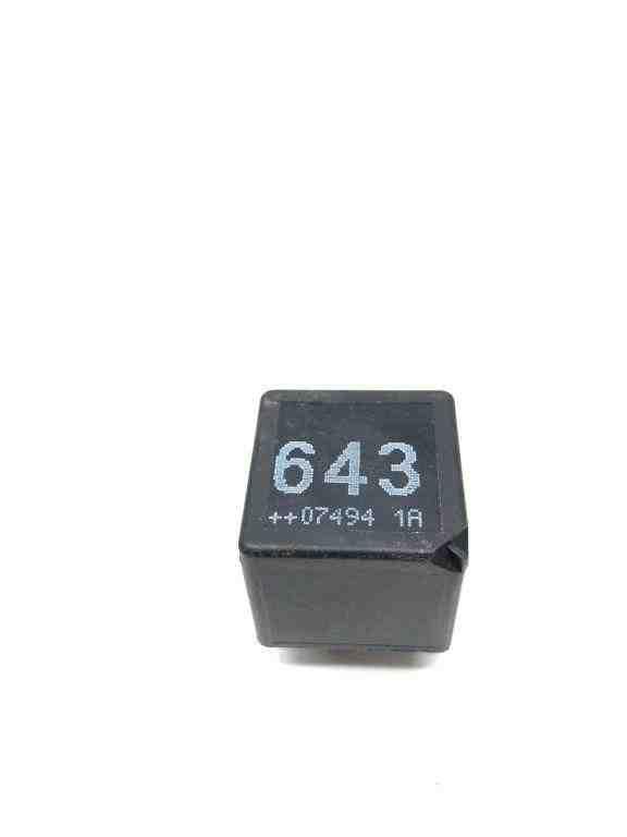 Relais Audi A6 Avant (4F, C6) 6238640