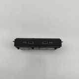 USB AUDI Q4 SUV (F4B) 45 e-tron 89A035736