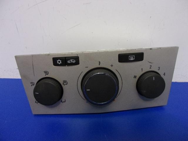 Heizungsbetätigung (Konsole) vorne Opel Astra H Kasten () 13269404 Bild Heizungsbetätigung (Konsole) vorne Opel Astra H Kasten () 13269404