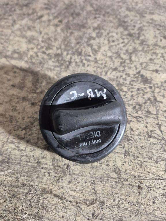 Tankverschluss Mercedes-Benz C-Klasse (W203) A2204700705