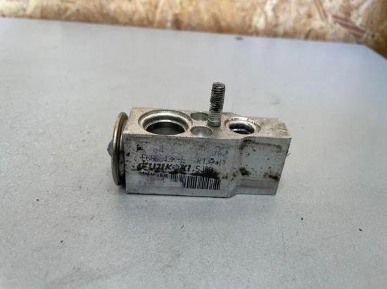 A/C Conditioner Expansion Valve MERCEDES-BENZ M (W164) ML 320 CDI 4-matic (164.122) A1648300084 Bild A/C Conditioner Expansion Valve MERCEDES-BENZ M (W164) ML 320 CDI 4-matic (164.122) A1648300084