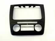 Musik-Player Verkleidung SKODA YETI (5L) 2.0 TDI 5L0858069L