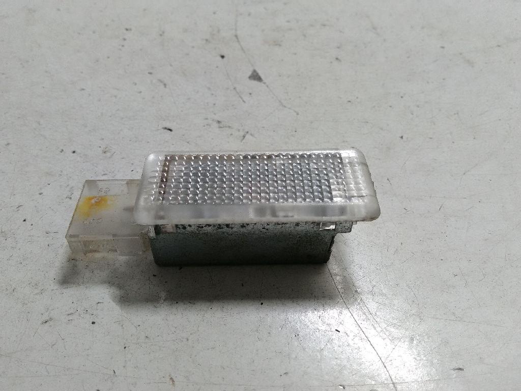 Teilepaket Innenausstattung VW Caddy III Kasten (2KA) 6L0947415