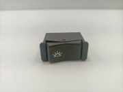 Tasten für die Innenbeleuchtung MERCEDES-BENZ SL (R107) 380 SL (107.045) 0008205810 A0008205810