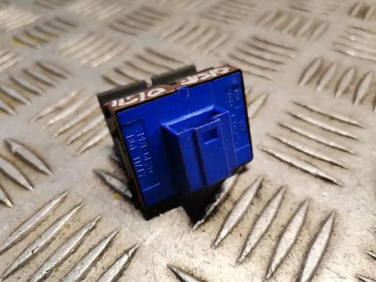 Schalter zum Öffnen des Kraftstofftanks VW PASSAT B6 (3C2) 2.0 FSI 3C0959903B Bild Schalter zum Öffnen des Kraftstofftanks VW PASSAT B6 (3C2) 2.0 FSI 3C0959903B