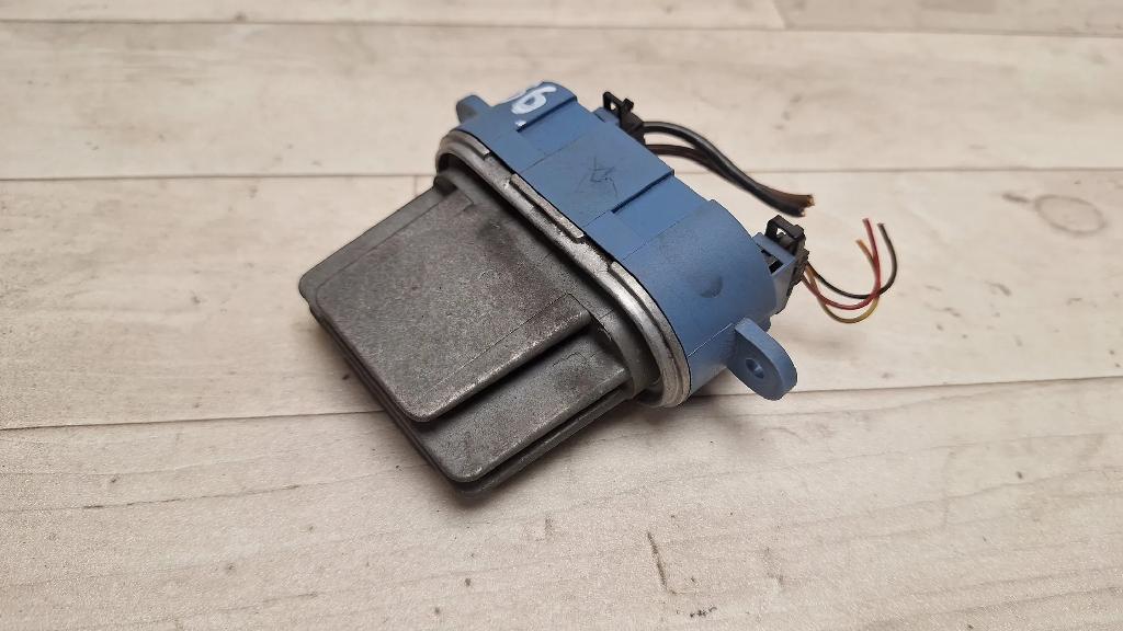 Widerstand Innenraumgebläse VW Touareg I (7L) 7L0907521