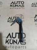 Motorhaubenscharnier links Audi A3 Sportback (8P) 8P0823301