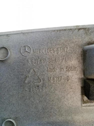 Seitentürleiste links MERCEDES-BENZ VITO Minibus / passenger (W639) 111 CDI A6396913108 Bild Seitentürleiste links MERCEDES-BENZ VITO Minibus / passenger (W639) 111 CDI A6396913108