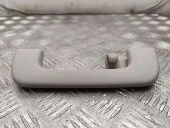 Dachgriff hinten rechts AUDI A8 D4 (4H_) 3.0 TDI quattro 4H0857607B 4H0857608A Bild Dachgriff hinten rechts AUDI A8 D4 (4H_) 3.0 TDI quattro 4H0857607B 4H0857608A