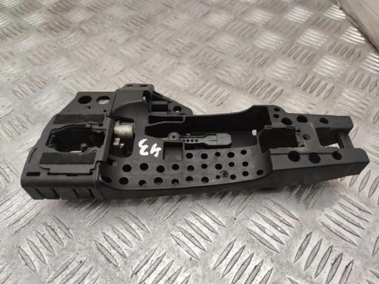 Türinnengriffrahmen hinten links AUDI A8 D4 (4H_) 3.0 TDI quattro 4H0837885 Bild Türinnengriffrahmen hinten links AUDI A8 D4 (4H_) 3.0 TDI quattro 4H0837885