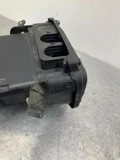 Sicherungskastenabdeckung BMW 5 (F10) 550 i xDrive 586509 7555179